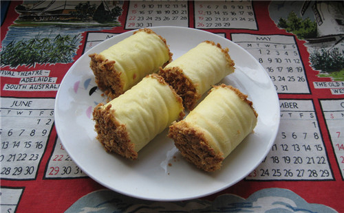 肉松蛋糕卷