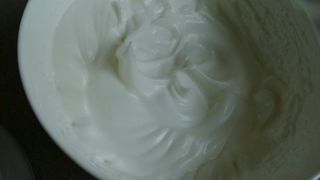 椰汁果幹蛋糕卷
