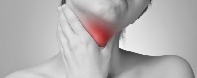 喉癌聲音嘶啞特點 喉癌的癥狀特征是什麼