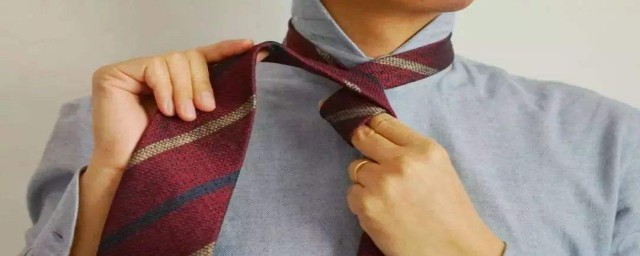 四手結領帶打法圖解 打四手結領帶的五個步驟詳解