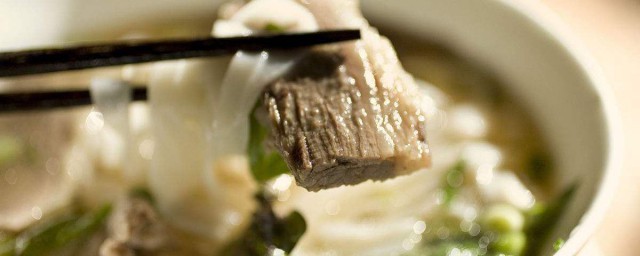 廣東湯河粉的瘦肉做法 美味湯粉無法抗拒