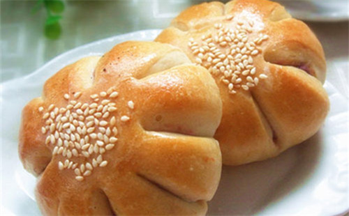 花形豆沙面包