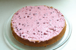 莓子戚風蛋糕
