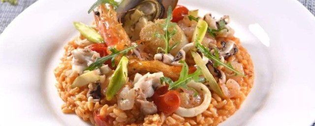 意大利燴飯傢常做法 教你傢常意大利海鮮燴飯