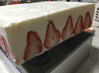 草莓芒果慕斯蛋糕