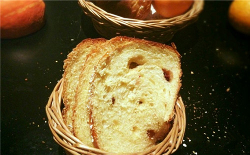 面包機版葡萄幹面包