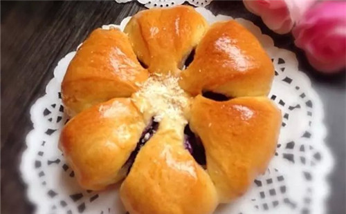 紫薯花朵面包