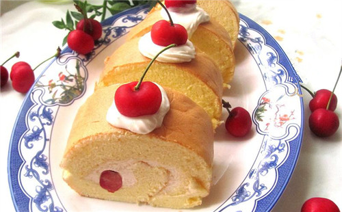 櫻桃奶油蛋糕卷