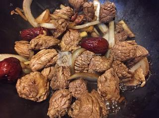 牛肉燉土豆