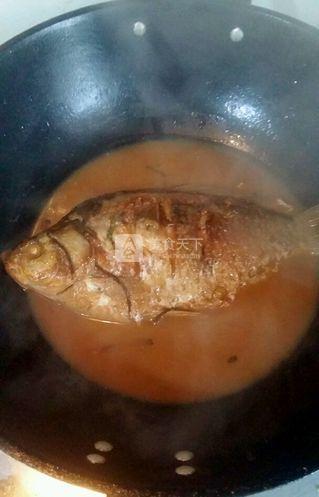 紅燒鯽魚
