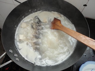 鯽魚豆腐湯