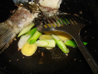 魚頭豆腐湯