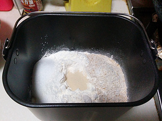 全麥酸奶面包