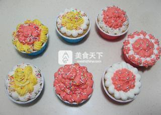 海綿杯子裱花蛋糕