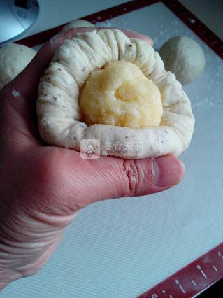花型椰蓉面包