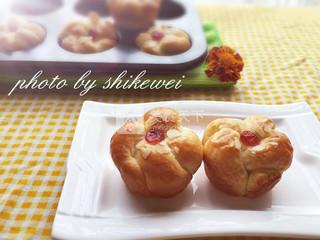 小花朵豆沙面包