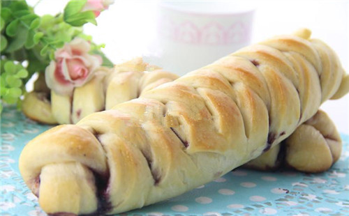 花式藍莓果醬面包