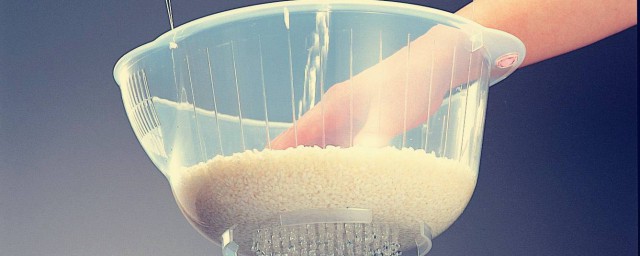 淘米水洗頭的危害 會改變頭發的什麼