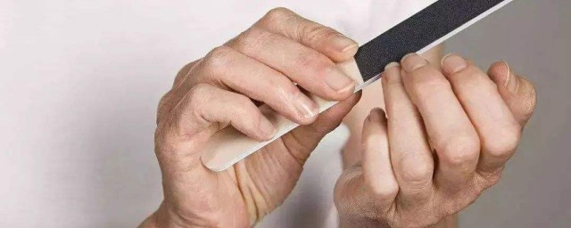指甲邊痛怎麼辦 關於指甲的功能