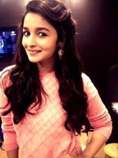 阿莉雅·佈哈特 Alia Bhatt Alia Bhatt आलिया भट्ट