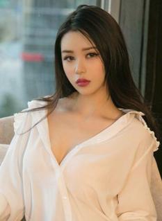 雪莉 Xue Li