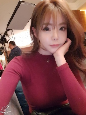 黃麗婭 황리아 Hwang Lia