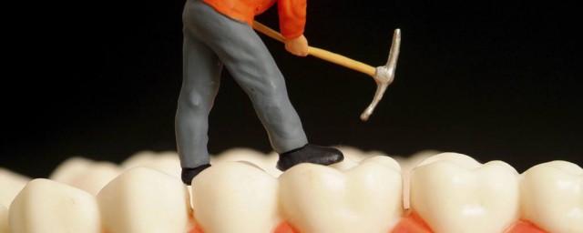 鑲牙要磨兩邊牙的危害 你有鑲牙嗎