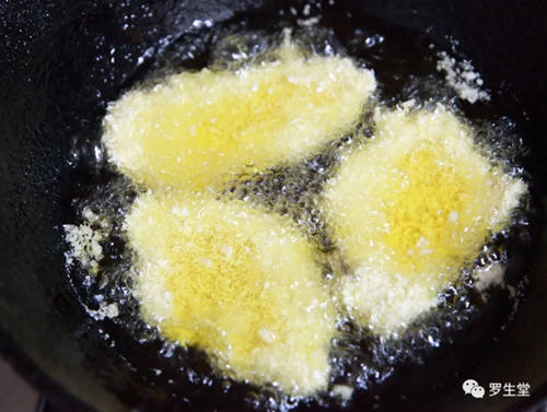 咖喱味炸豬排