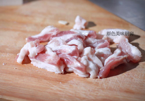 五花肉豆腐煲