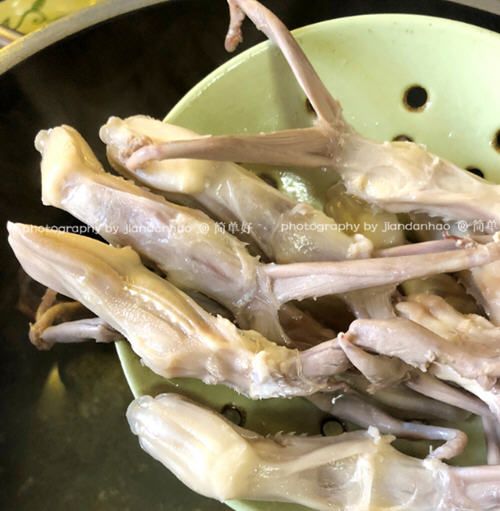 啤酒鹵鴨舌