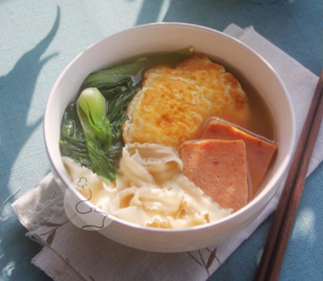 午餐肉煎蛋面