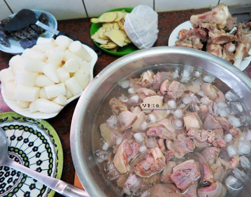 wmf快易鍋做白蘿卜燉羊肉
