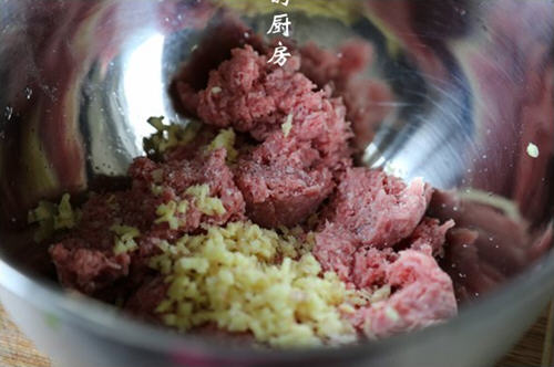 紅椒釀牛肉紅椒 裡面塞牛肉