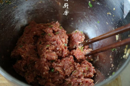 紅椒釀牛肉紅椒 裡面塞牛肉