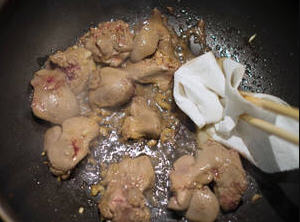 韭菜爆炒雞肝