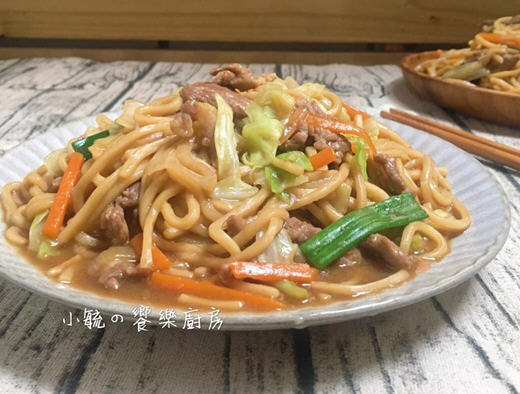 高麗菜肉絲炒面10分鐘快手主食