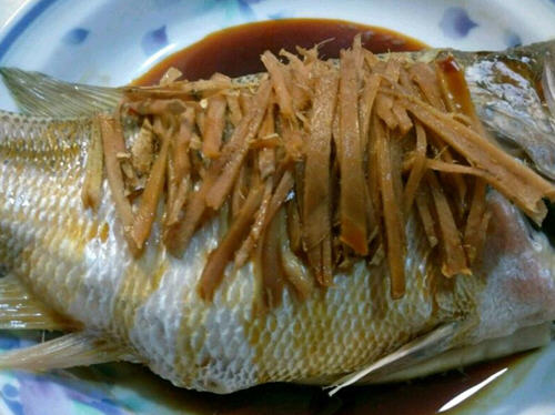 油潑清蒸鱸魚