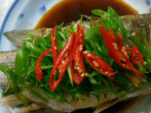 油潑清蒸鱸魚