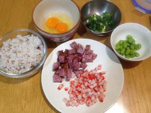 毛豆米香腸蛋炒飯