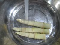 榨菜絲五花肉炒鞭筍