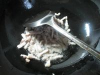 榨菜絲五花肉炒鞭筍