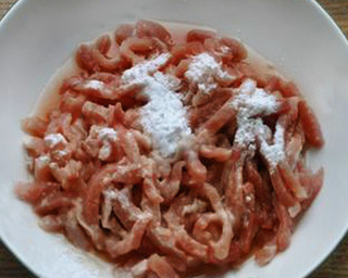 雪菜肉絲面