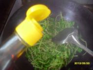 清炒綠豆苗