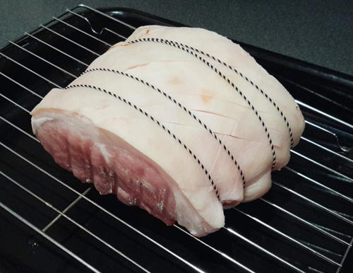 脆皮烤豬腿肉