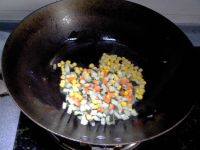 玉米蛋炒飯