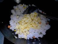 玉米蛋炒飯
