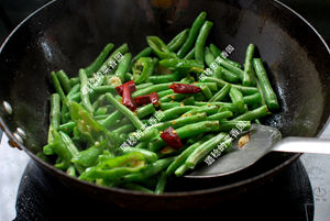 免油炸幹煸豆角