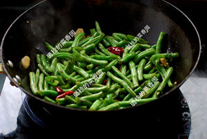免油炸幹煸豆角