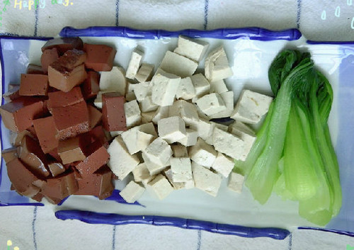 紅白豆腐燴青菜