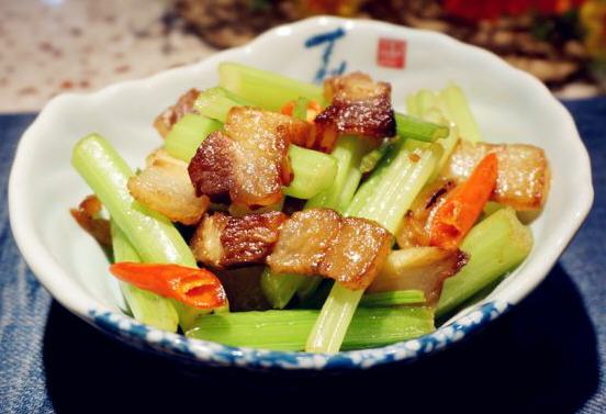 醬油肉炒芹菜